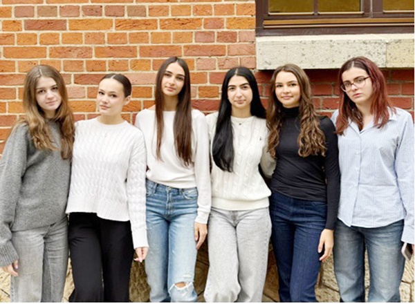 Future Light - FUTURE LIGHT – tehnologia care aduce educația și grija mai aproape de oameni