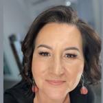 Mirela Ungurenuș: Puterea nu mai este un gest, ci o stare. Nu mai este o reacție, ci o alegere 13 428b0322 2f17 4dbc b5e3 95a26d8afecc - Mirela Ungurenuș: Puterea nu mai este un gest, ci o stare. Nu mai este o reacție, ci o alegere