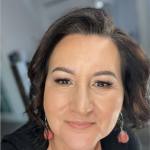 MIRELA UNGURENUS - Mirela Ungurenuș: Puterea nu mai este un gest, ci o stare. Nu mai este o reacție, ci o alegere