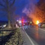 Impact violent între 2 mașini pe DN 15D. 4 persoane au murit, iar alte 3, printre care un bebeluș, au fost rănite 10 b112b4dd cd1a 4906 a2f5 459feb69f2b5 - Impact violent între 2 mașini pe DN 15D. 4 persoane au murit, iar alte 3, printre care un bebeluș, au fost rănite