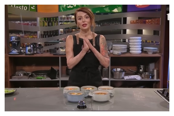 Argeșeanca Oana Rotariu, victimă Colectiv, la Chefi la Cuțite