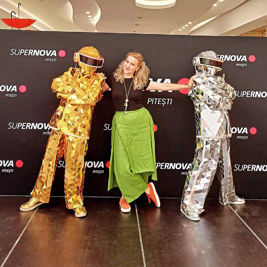 Raluca Dănălache: Sinceritatea este prima calitate care ajută pe oricine! 1 RALUCA DANALACHE