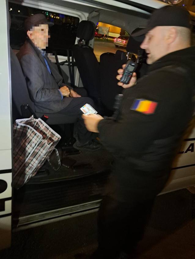 bătrân dezorientat autobuz Publitrans