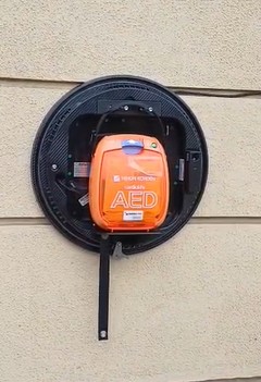 Balul Luminilor lansează proiectul care poate salva vieți 5 defibrilator 2 - Balul Luminilor lansează proiectul care poate salva vieți