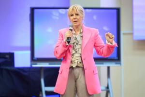 Maratonul pentru Educație Antreprenorială. Echipa de la „Ion Cantacuzino” va reprezenta Argeșul în finala de la București! 1 Sursă foto: FB Maratonul pentru Educație Antreprenorială