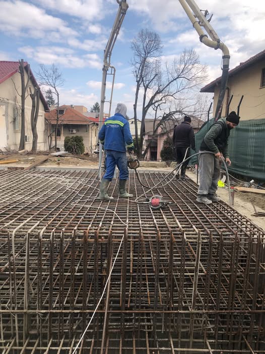 660199896 1586612923468067 3408809307697044389 n - Lucrările la Laboratorul de Radioterapie de la Pitești au ajuns la peste 68%