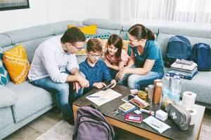 pregatire familie - Am intrat în cel mai mare adăpost civil din Argeș!