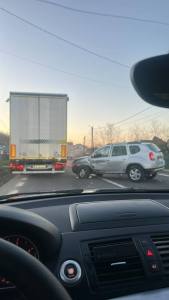 WhatsApp Image 2026 04 06 at 07.11.39 - Autoturism răsturnat la Drăganu. Două persoane preluate de ambulanță!