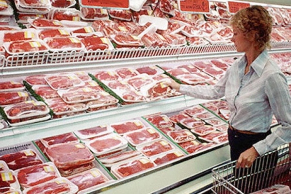 cumpărături carne magazin
