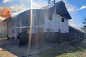 incendiu vilă Cotmeana