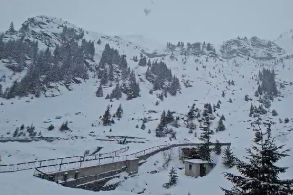 iarnă zăpadă munte Paște