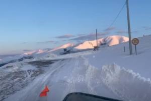 iarnă la munte în aprilie