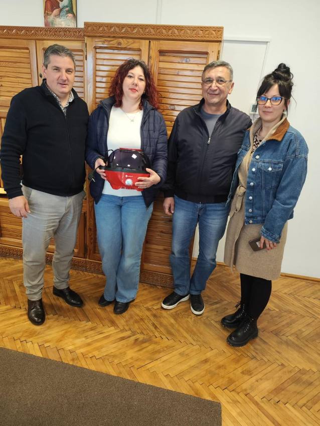 Câștigătorii acțiunii de colectare a D.E.E.E-urilor din Costești 3 premii colectare la Costesti