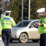 controale trafic - L-au prins cu 114 km/h în oraș! Tânăr de 23 de ani, amendat și lăsat pieton de polițiștii piteșteni
