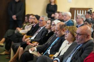 personalitati Simfonia LAlelelor 2026 4 - (VIDEO) Simfonia Lalelelor 2026 a început: Parada Florilor cu 1.800 de copii, concerte și un show spectaculos de lumini