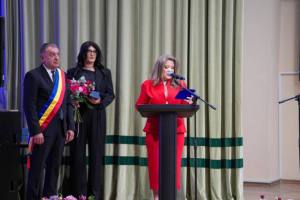 personalitati Simfonia LAlelelor 2026 6 - (VIDEO) Simfonia Lalelelor 2026 a început: Parada Florilor cu 1.800 de copii, concerte și un show spectaculos de lumini