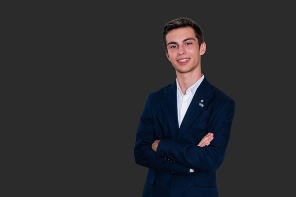 f1edfcc3 486c 468a 959a c3257caf08c6 - Tineri care inspiră o comunitate: INTERACT CLUB PITEȘTI LEADERS, un model de implicare, performanță și viitor