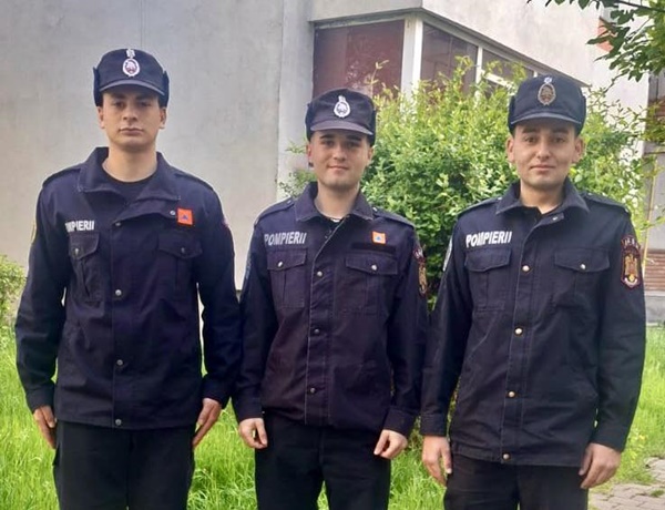677949263 1271470838501096 9123116552081572355 n - De la teorie la intervenții reale: 3 viitori pompieri au început practica la ISU Argeș