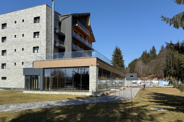 Hotel Bughea Bai – un nou reper turistic de 4 in zona Muscelului 1 - S-a inaugurat Hotel Bughea Băi – un nou reper turistic de 4*** în zona Muscelului