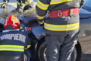 cats - Accident în Câmpulung. Două vehicule implicate