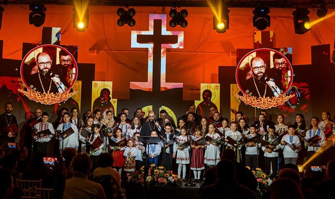 0414705b 18dc 4f83 840d df9ffaf2087d - Spectacol pentru suflet la Pitești: Grupul Tronos și „Glasul Arhanghelului”, pe 29 aprilie la Casa de Cultură a Sindicatelor