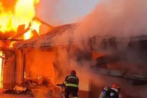incendiu anexă casă