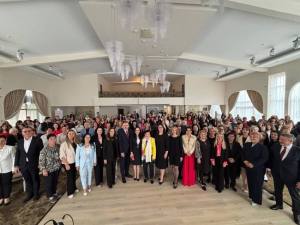 Sursă foto: : FB Simona Bucura Oprescu