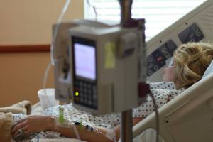 însărcinată fără să știe Iași tânără femeie spital