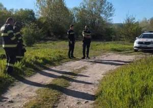 b0b61e81 fa7b 424f bdb2 00d4626c65b5 - Alertă în Argeș: „Apă neagră” pe Râul Doamnei și deșeuri îngropate ilegal la Lunca Corbului