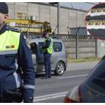 BeFunky collage 90 - Controale la trecerile la nivel cu calea ferată din Argeș: zeci de șoferi sancționați