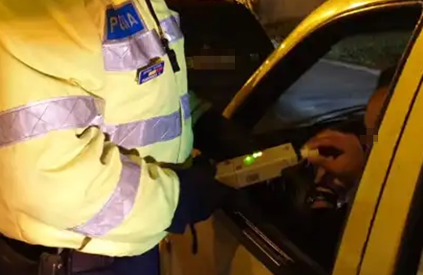 cats 1 - Argeș. S-a ales cu dosar penal după un control de rutină în trafic. Ce au descoperit polițiștii