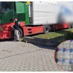 BeFunky collage 98 - Țigări de contrabandă de peste un milion de euro, descoperite într-un camion pe A1