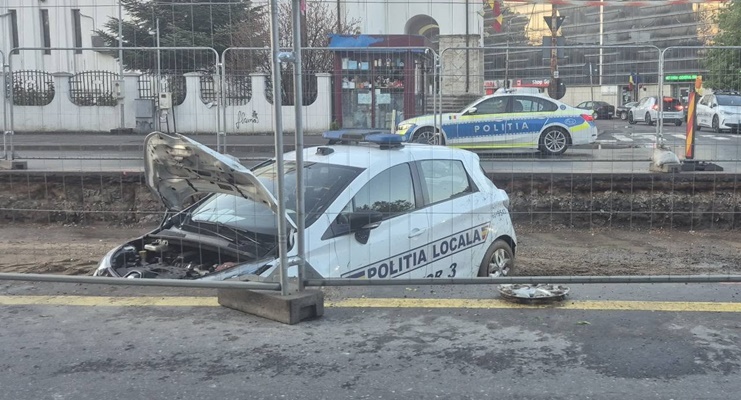 masina politie locala sine - Autospecială a Poliției Locale implicată într-un accident în Capitală. Un agent a ajuns la spital