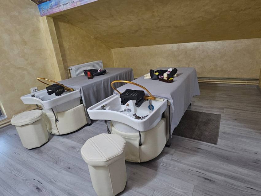 Golden Touch 3 - Golden Touch s-a deschis în Pitești. Locul unde „dispare” stresul – experiența unică de floating și ritualul japonez HeadSpa