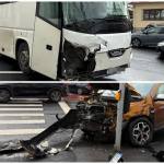 cats - Mașină cu numere de Argeș, implicată într-un accident în Brașov. Impact violent cu un autocar