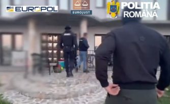 percheziții proxeneți