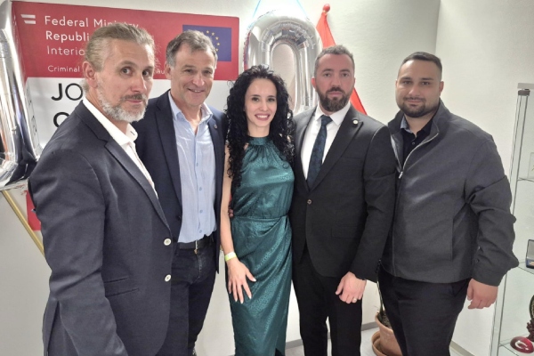 polițiști Pitești Ambasada României în Austria