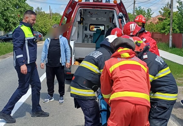 402d50f8 f760 47fd a9fd ddc37cddd37e - Costești: Impact violent între o mașină și o motocicletă. Un tânăr a ajuns la spital
