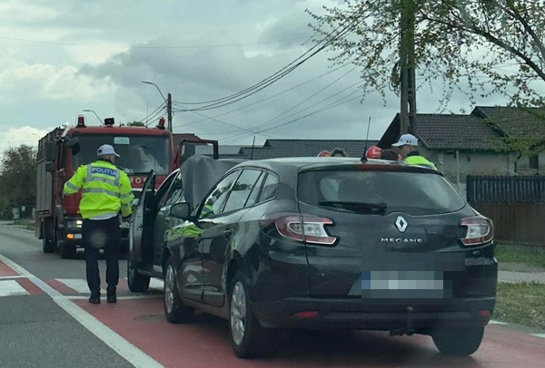 4679046b 1fe5 4270 b18a c16fbd8712ba - Accident la Valea Ursului. 2 mașini implicate