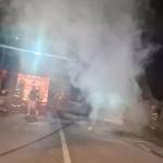 cats - Sfârșit tragic pentru doi tineri, după ce mașina în care se aflau s-a izbit de un cap de pod și a luat foc
