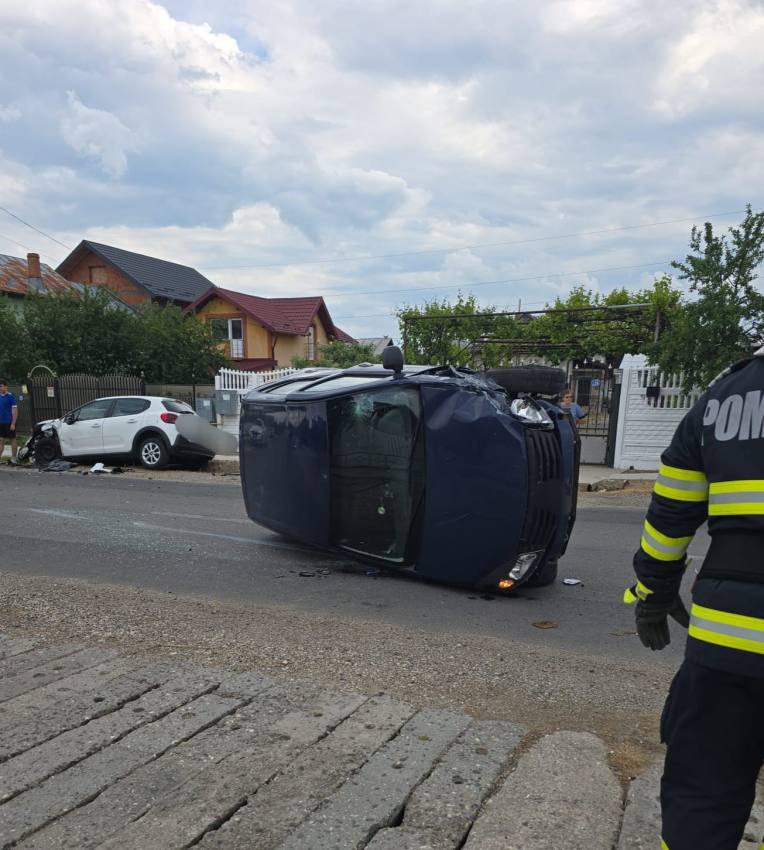 accident masina rasturnata arges