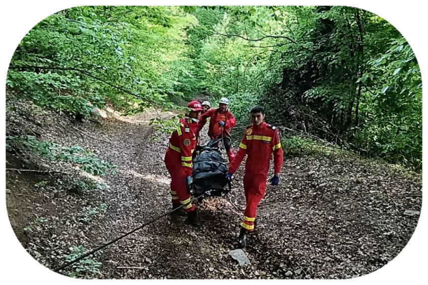 BeFunky collage 1 - A căzut cu motocicleta într-o prăpastie și a murit. Avea doar 19 ani
