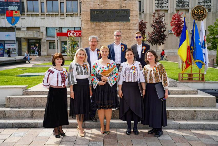 la Pitesti
