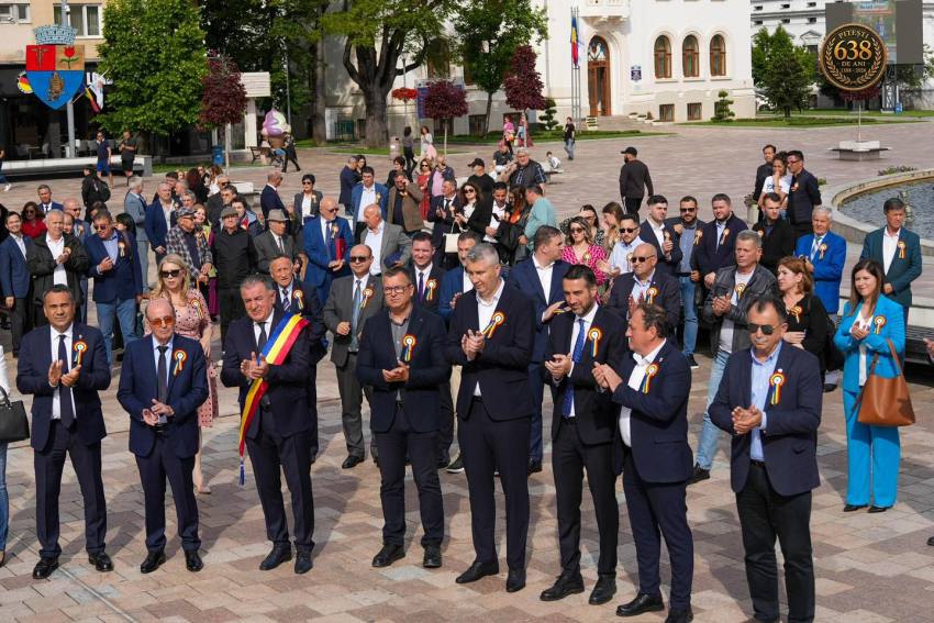 la Pitesti