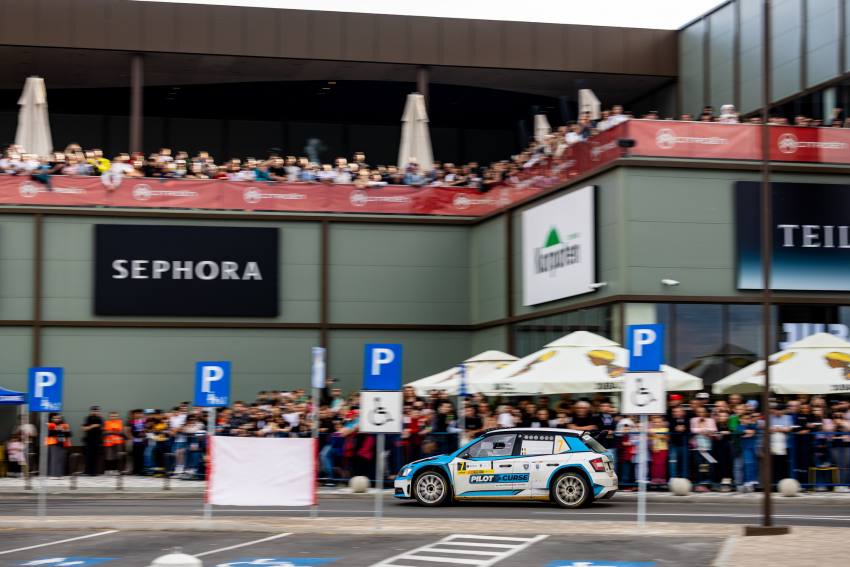 Atmosfera Arges Mall resize - 0,5 secunde au decis învingătorii la Raliul Argeșului powered by Citroën 2026