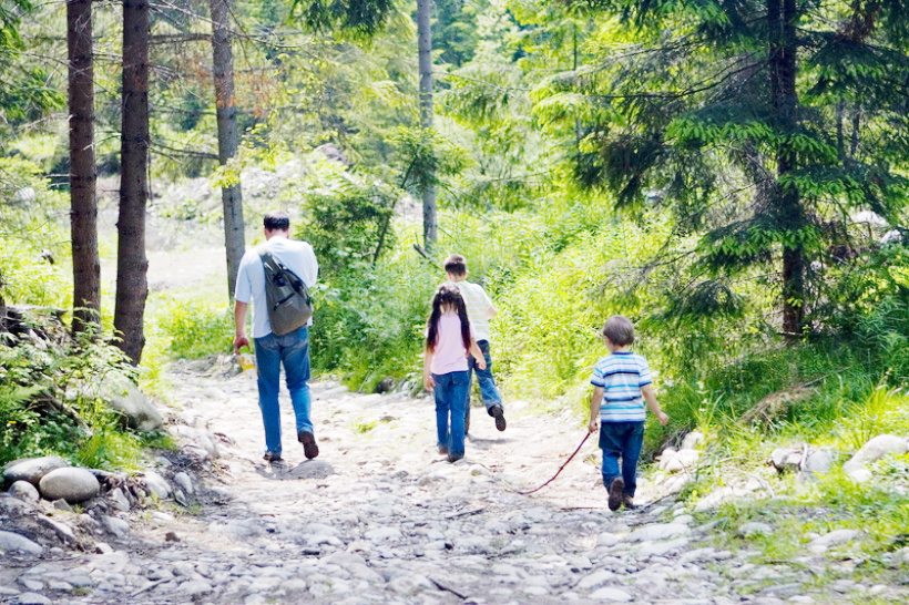 junior ranger 2026 - Elevii din 10 comune argeșene se pot înscrie într-un program de explorare a munților Făgăraș