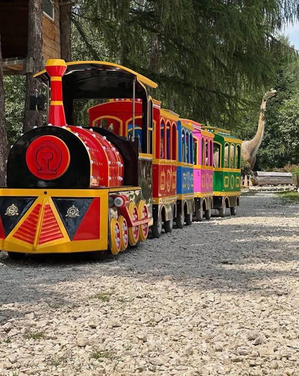 caf5b486 907d 4b31 8295 b52902d8f897 - Petrece 1 Iunie și minivacanța de Rusalii la Arca lui Noe – copiii merită cele mai frumoase amintiri!