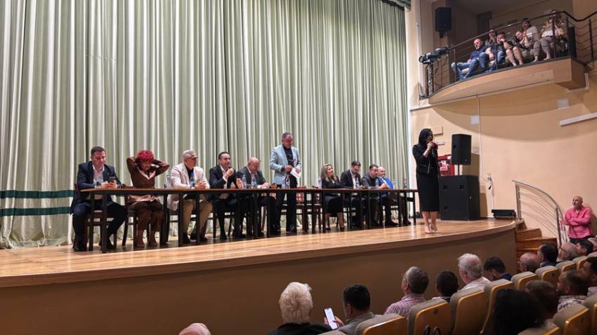 deschidere conferinta de alegeriu psd pitetsi Sursă foto: FB PSD Aregs
