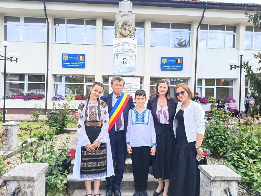 Ion Gîrleanu: „Eroismul românilor care s-au sacrificat pe altarul iubirii de patrie și de neam să ne fie veșnic exemplu” 1 Ion Gîrleanu Bogați