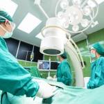 Halucinant! Medic prins drogându-se în spital, în timpul unei operații 17 medic operație
